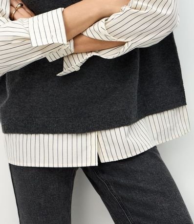 Camisa Alargada con Chaleco en Punto Sobrepuesto 4