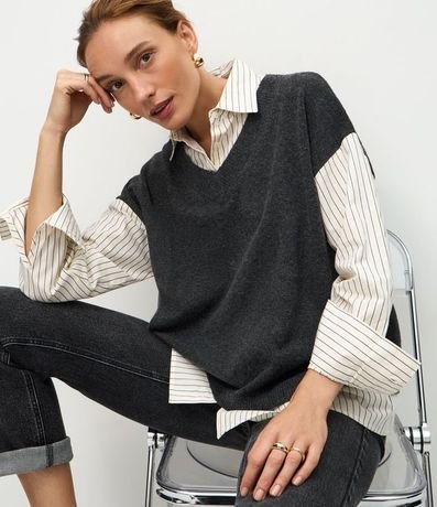 Camisa Alargada con Chaleco en Punto Sobrepuesto 5