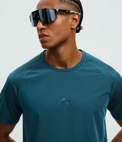 Remera Deportiva con Tecnologia Dry y Laser Cut 4