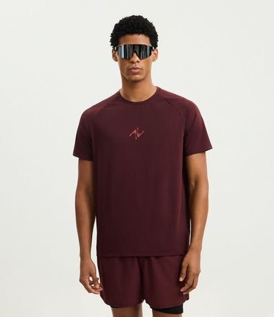 Remera Deportiva con Tecnologia Dry y Laser Cut 1