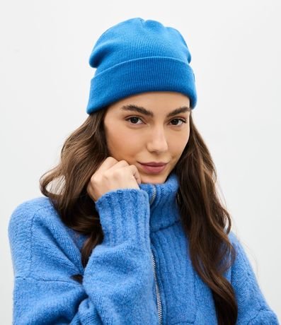 Gorro de Punto con Borde Plegado y Etiqueta Aplicada