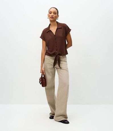 Blusa Texturizada en Viscosa con Botones y Lazo