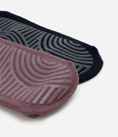 Kit 02 Medias Deportivas en Algodón con Antideslizante 4