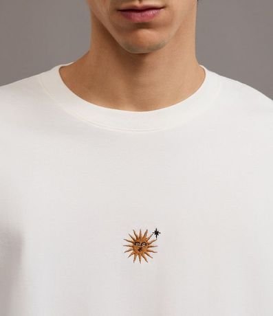 Remera Boxy en Algodón con Mini Silk Bordado 3