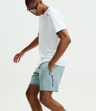 Bermuda Deportiva sin Estampado con Detalles de Colores 4