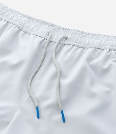Bermuda Deportiva sin Estampado con Detalles de Colores
