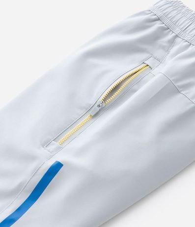 Bermuda Deportiva sin Estampado con Detalles de Colores 2