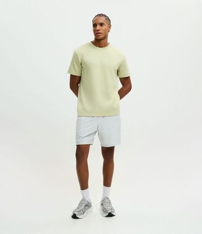 Bermuda Deportiva sin Estampado con Detalles de Colores