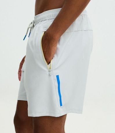 Bermuda Deportiva sin Estampado con Detalles de Colores 3