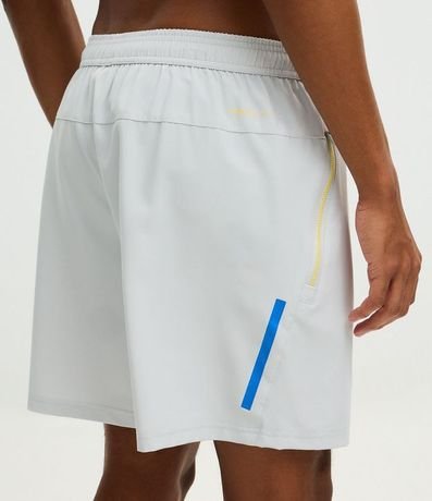 Bermuda Deportiva sin Estampado con Detalles de Colores 4