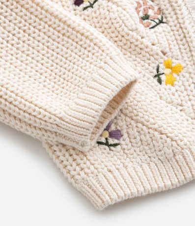 Cardigan Infantil en Efecto Punto con Bordado Floral – Talle 0 a 18 Meses 5