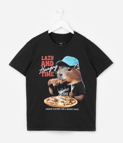 Remera Infantil Regular con Estampa de Carpincho Comendo Pizza - Talle 5 a 14 años