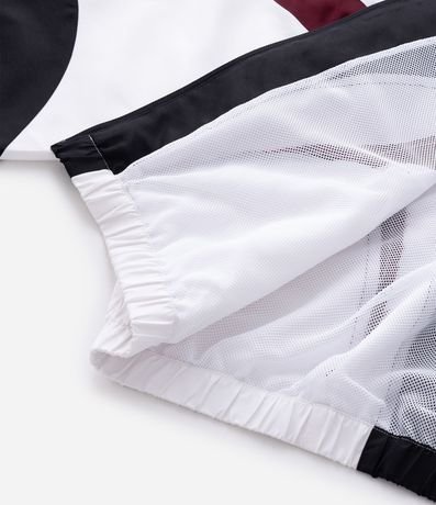 Campera Tecnológica con Paneles de Colores 8