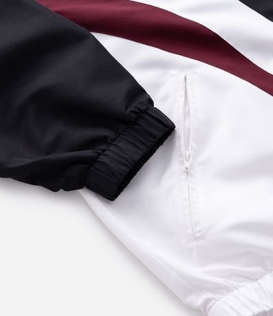 Campera Tecnológica con Paneles de Colores 10