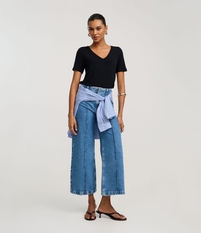 Blusa Básica en Viscosa con Escote V 2