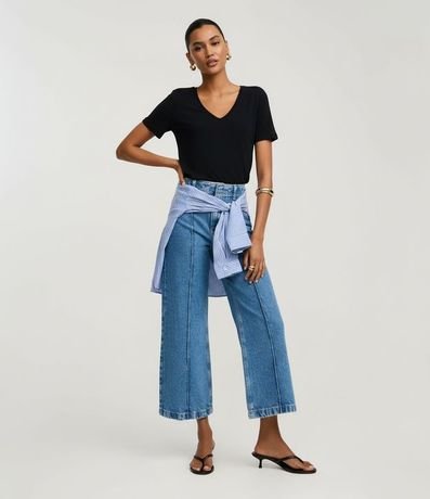 Blusa Básica en Viscosa con Escote V 7