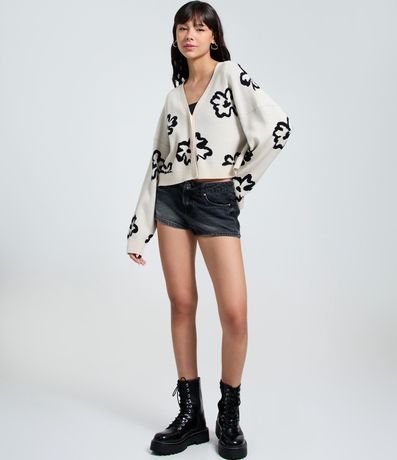 Cardigan en Jacquard con Botones y Flores 2