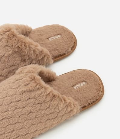 Pantufla Cerrada con Pelinhos en Escamas 3