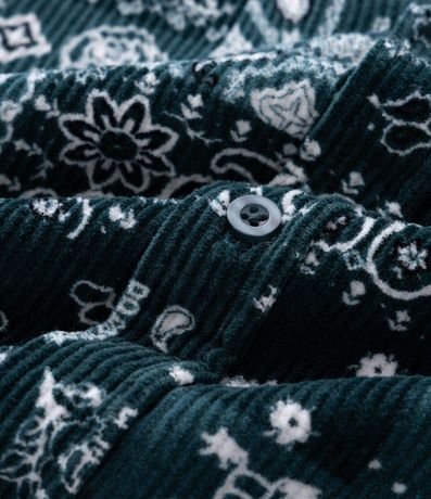 Camisa en Terciopelo con Botones y Estampa Paisley 8