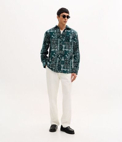 Camisa en Terciopelo con Botones y Estampa Paisley 2