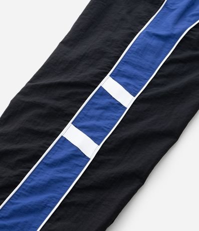 Pantalón Deportiva Microfibra con Paneles Laterales 11