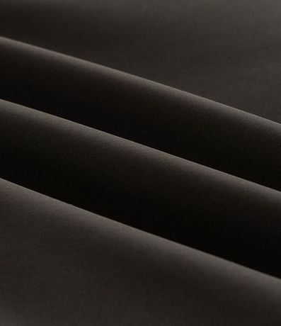 Campera Rompevientos con Capucha y Bolsillo con Cierre 3