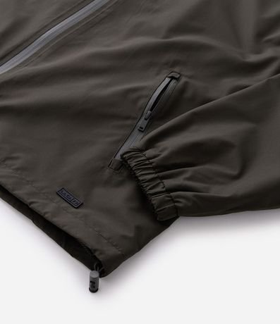 Campera Rompevientos con Capucha y Bolsillo con Cierre 6