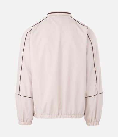 Campera Masculina en Tejido Tecnológico con Estampa Delantera 2