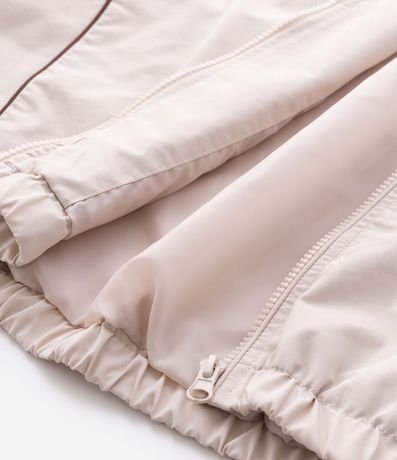 Campera Masculina en Tejido Tecnológico con Estampa Delantera 5