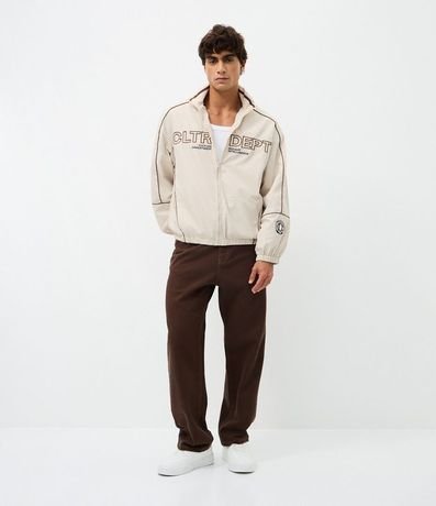 Campera Masculina en Tejido Tecnológico con Estampa Delantera 2