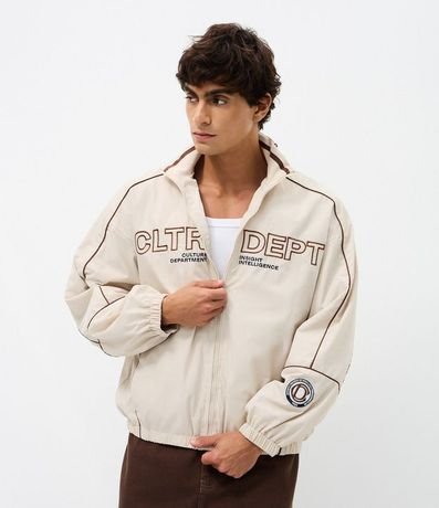 Campera Masculina en Tejido Tecnológico con Estampa Delantera 3