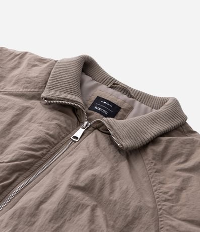 Campera Bomber en Poliamida con Bolsillos 11