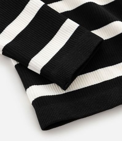 Remera Infantil Seamless Rayada con Cuello Alto – Talle 5 a 14 años 4