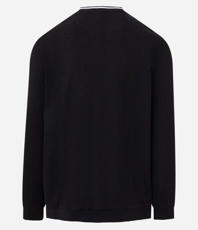 Remera Regular con Textura Vertical y Cuello Contrastante 7
