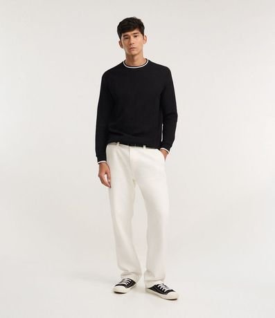 Remera Regular con Textura Vertical y Cuello Contrastante 2