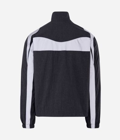 Campera Masculina Liviana en Tejido Tecnológico con Paneles Reflectivos 7