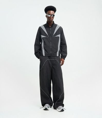 Campera Masculina Liviana en Tejido Tecnológico con Paneles Reflectivos 2