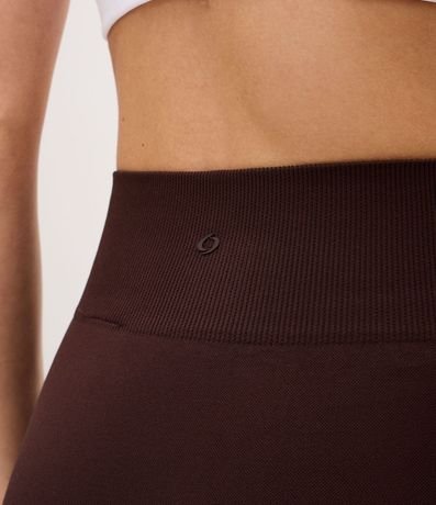 Bermuda Deportiva en Poliamida Seamless con Lateral Acanalada 3