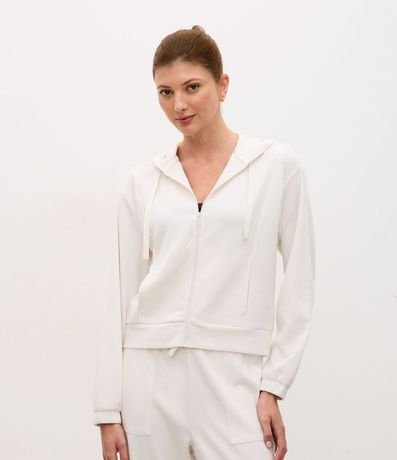 Campera Deportiva Regular en Modal con Capucha