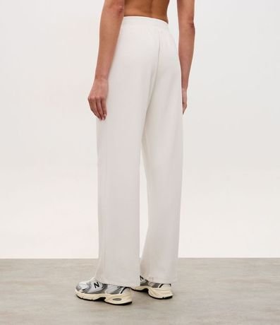 Pantalón Recto Deportiva en Modal con Bolsillos 4