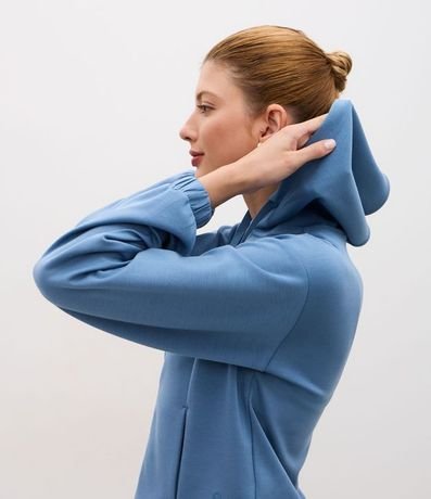 Campera Deportiva Regular en Modal con Capucha 5