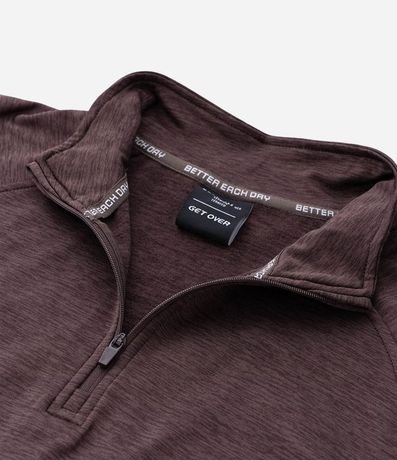 Remera Deportiva Térmica con Cremallera en el Cuello y Recortes 3