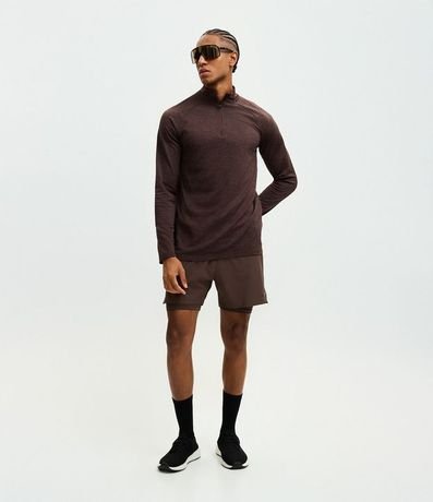 Remera Deportiva Térmica con Cremallera en el Cuello y Recortes 2