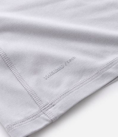 Remera Térmica en Manga larga con Toque Suave y Recortes 13