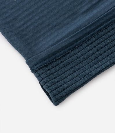 Remera Térmica Deportiva Acanalada y Cuello con Cierre 9