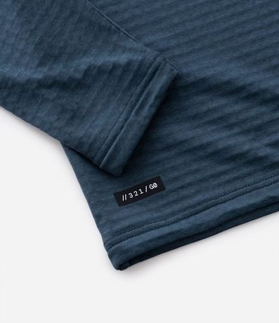 Remera Térmica Deportiva Acanalada y Cuello con Cierre 10