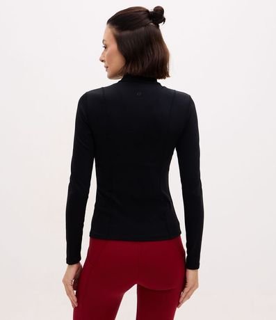 Campera Deportiva en Microfibra con Cremallera y Bolsillos 5