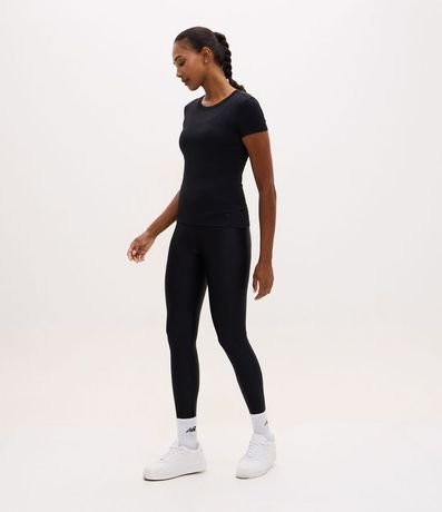 Remera Deportiva en Microfibra con Manga Corta 2