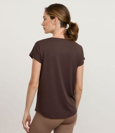 Remera Deportiva en Microfibra Texturizada 4