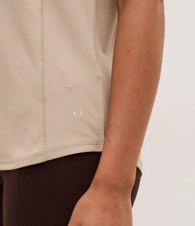 Remera Deportiva en Microfibra Texturizada 3